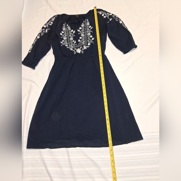 Talbots Dark Blue Dress with White Floral Embroidery Size Sp Made INDIA - Picture 5 of 14